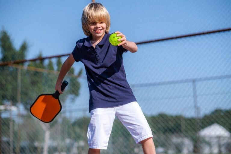 Pickleball Serving Rules – What You Need to Know to Play Now